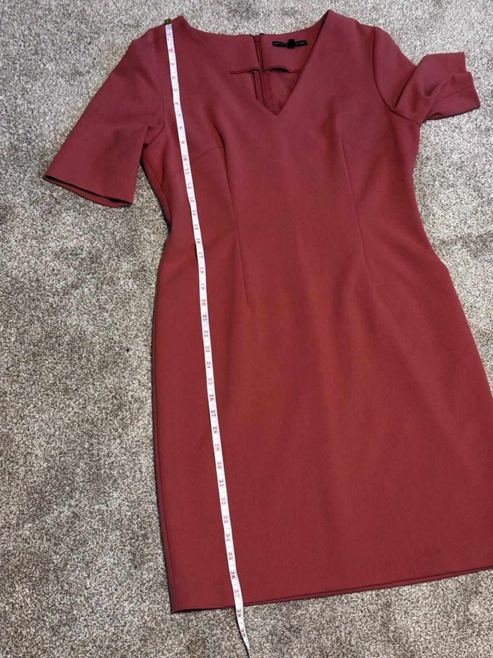 ANTONIO MELANI Rosewood V-Neck Knee Length Sheath Dress Size 12 - Picture 8 of 9